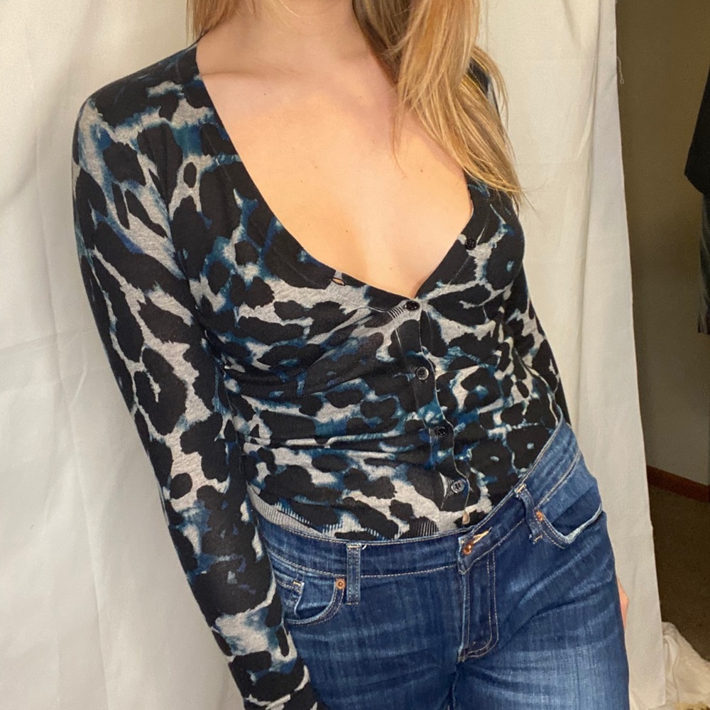 Ann Taylor cheetah button down cardigan like new